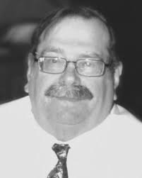 Robert Higbee's Instagram, Twitter & Facebook