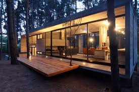 Pequena Fachada De Casa Moderna En El Bosque Fachadas De Casas Fotos De Casas