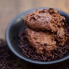 Mousse Au Chocolat Sans Beurre Recette En 2020 Mousse Au Chocolat Recette Mousse Au Chocolat Mousse Au Chocolat Sans Beurre
