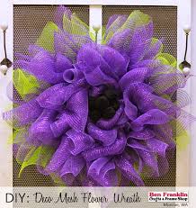 Diy Deco Mesh Flower Wreath Tutorial Once You Learn How To Make This Beautiful Deco Mesh Flower Wreath Yo Deco Mesh Crafts Flower Wreath Summer Mesh Wreaths