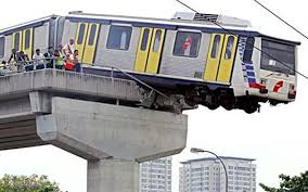 Fifteen people were inside the cable car when it fell. Vpvuulisaw2yom
