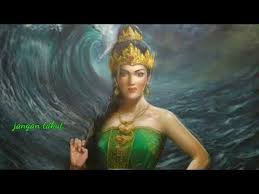 Mantra Memuja Memanggil Dan Menghadirkan Kanjeng Ratu Kidul Penguasa Pantai Selatan Youtube Pantai Kekuatan Doa Kata Kata Indah