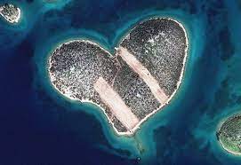 Este unul si din romania. Care Sunt Cele Mai Frumoase Locuri De Pe PÄƒmant In 2013 Surprinse Din Satelit