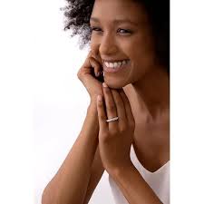 Signature 11-Stone Band UU2944 : 2.00 : 4.25 : PLAT : GH/VS