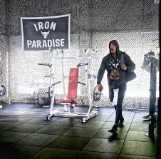 Iron Paradise Here Comes The Rock In 2020 The Rock Dwayne Johnson Dwayne The Rock Dwayne Johnson