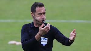 Artur manuel soares dias (born 14 july 1979) is a portuguese football referee who is a listed international referee for fifa and uefa since artur soares dias. Assistente De Artur Soares Dias Agarrado Pelos Genitais Internacional Jornal Record