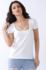 Detaylari Goster Kare Yaka Beyaz T Shirt Kadin Tisort Modelleri Tisort