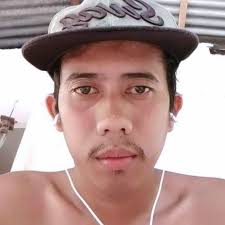 1988🐰 Single mother 38 years old...🥲 Height: 170 cm Weight: 54 kg  Personality: cheerful Hobbies: yoga, food, golf, etc.😆 Sincere and kind🫰  Want a friend💖💗