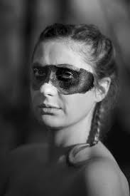 Comme je vous en avais parlé : Dernier jour de 2024, dernier shooting de  cette année. Avec un thème viking. Merci à Élodie de m'avoir fait  confiance. Bon et joyeux réveillon à