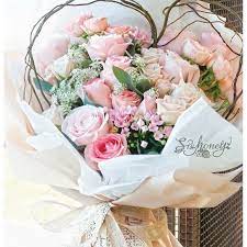valentine s day special korean style bouquet in pink 情人節推介 韓式粉紅色系花束 1月22號前預訂可享early b valentine flower arrangements flower arrangements flower designs