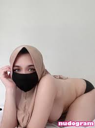 Hijab Camilla  hijab_camilla  hijabcamilla Nude Leaks OnlyFans Photo 13  - Nudogram v2.1