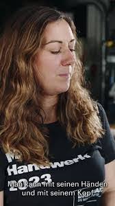 Alicia Loos's Instagram, Twitter & Facebook