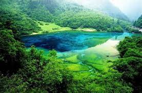 The World Geography 12 Of The Most Beautiful Lakes In The World Beautiful Places On Earth Beautiful Places Beautiful Lakes