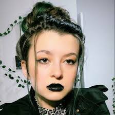 Michaela Day (michaeladayofficial)