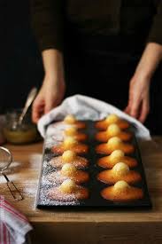 Madeleines Beurre Noisette Recette Gouter Recettes De Cuisine Recette Madeleine