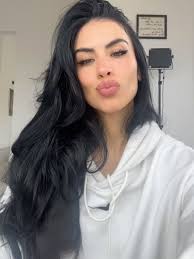 Muy espiritual apoyando un abusador de animales y defensor de criminales.  Regio!!