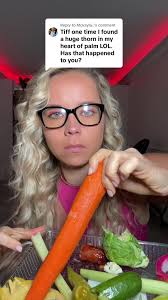 Replying to @Mckayla◡̈ NEW FEAR UNLOCKED 🔓 #healthygirlsummer #lunch  #weightloss #eatlunchwithme #mustard #applesausage #veggieswithmustard  #asmr #crunchy #crunchylunch #healthyrecipes ...