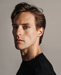Meet Sava Milojević! Sava, who joins Oregon Ballet Theatre as a Company  Artist, was born in Serbia where he began his ballet training at age 11.  ⁠👏⁠ ⁠ Throughout his professional career,