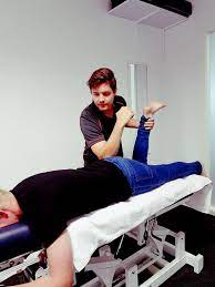 Here are some tips for massaging the back, neck and arms for beginners. About Performance Massage Sports Therapy