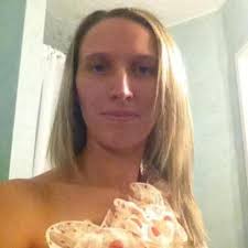 Amie Thacker (@AmieThacker)