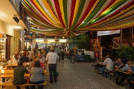 Veja 7.606 dicas e avaliações, 7.166 fotos e ótimas ofertas e preços para 439 b&b: Santos Populares Em Lisboa Guia Essencial Das Festas De Lisboa 2019