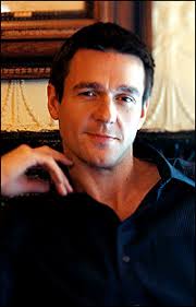 THE LEADING MEN: Gaines and Gunn