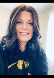 Renee Beckett's Instagram, Twitter & Facebook