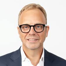 Very grateful to the Golf Writers Association for recognising my career as  a player and administrator for the last 47 years at The Open Championship  last night at Royal Portrush. Rather daunting