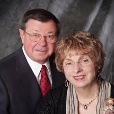 82895 UW 2022 Annual Report_Design_FINAL_PC.indd