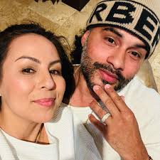 We had a beautiful thanksgiving with our amigos @sandragrealty and JJ.  Thank you for having us! The last picture is all the Gonzalez family back  together again! (Manny and I were standing