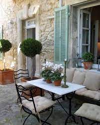 Frenchcountrypassion On Instagram Outdoor French Dining Spaces Are My Favorite Such Beauty Such Painted Outdoor Furniture Small Courtyards Outdoor Dining