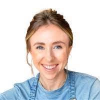 Elise Schaefer's Instagram, Twitter & Facebook