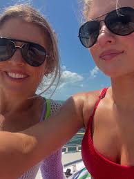 Anna Robinson (@annaj10s) • Instagram photos and videos