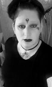 What is the proper pronunciation of Hecate?