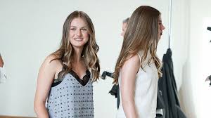 Leonor y Sofía, la mirada al futuro con la que se cierra las celebraciones por los diez años de reinado de su padre, Felipe VI