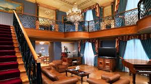 The hotel's locale puts lodgers within walking distance of milan's top sights, such as the duomo and the galleria vittorio emanuele ii, and some of the city's best shopping. Where To Stay In Milan During Expo 2015
