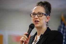 Bobbie Templeton's Instagram, Twitter & Facebook