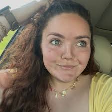 Chocolate Dubai bars with strawberry and Dubai chocolate