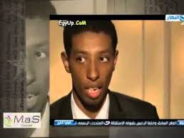 متوحد يحفظ القرآن بكل اللغات Youtube
