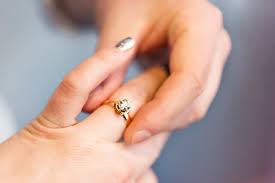 Visit our boutique to customise your ideal engagement ring. Make It Special 10 Best Bespoke Wedding Ring Brands In Sg 2021