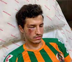 Alanyaspor'un yıldızı salih uçan, her türk futbolcu milli takım'da olmayı hayal eder. Kotu Mert Elmacik Kemigi Kirilan Salih Ucan In Son Hali Sakatligin Boyutunu Gozler Onune Serdi