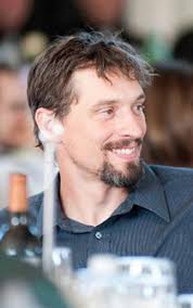 Calendar project pays it forward