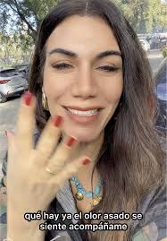 Disfrutando del Asado Campesino con Flor de la V