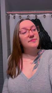 Laurie Dube's Instagram, Twitter & Facebook