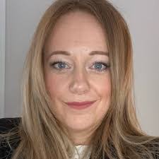 Eileen Mchugh's Instagram, Twitter & Facebook