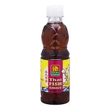 Dibuat dari ikan masam, sos ikan adalah bahan utama untuk perasa di banyak masakan asia tenggara. Tiparos Thai Fish Sauce Ntuc Fairprice