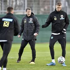 Fc kaiserslautern, sturm graz (a), fc basel, vfb stuttgart, bayer leverkusen, 1. Vfb Stuttgart Mega Lob Von Nationaltrainer Foda Fur Sasa Kalajdzic Vfb Stuttgart