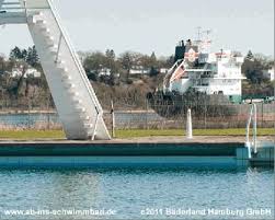 Freibad Finkenwerder Mit Der Fahre 62 Freibad Hamburg Hamburg Freibad