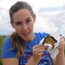 Danielle Parrott's Instagram, Twitter & Facebook