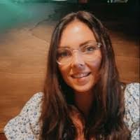 Jennifer Lynam's Instagram, Twitter & Facebook